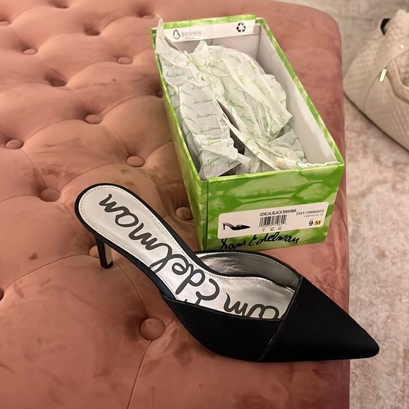 NWT, new in box Sam Edelman Odelia, Black Brahma heel size 9 - Picture 1 of 4